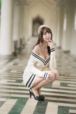 空难后一男六女